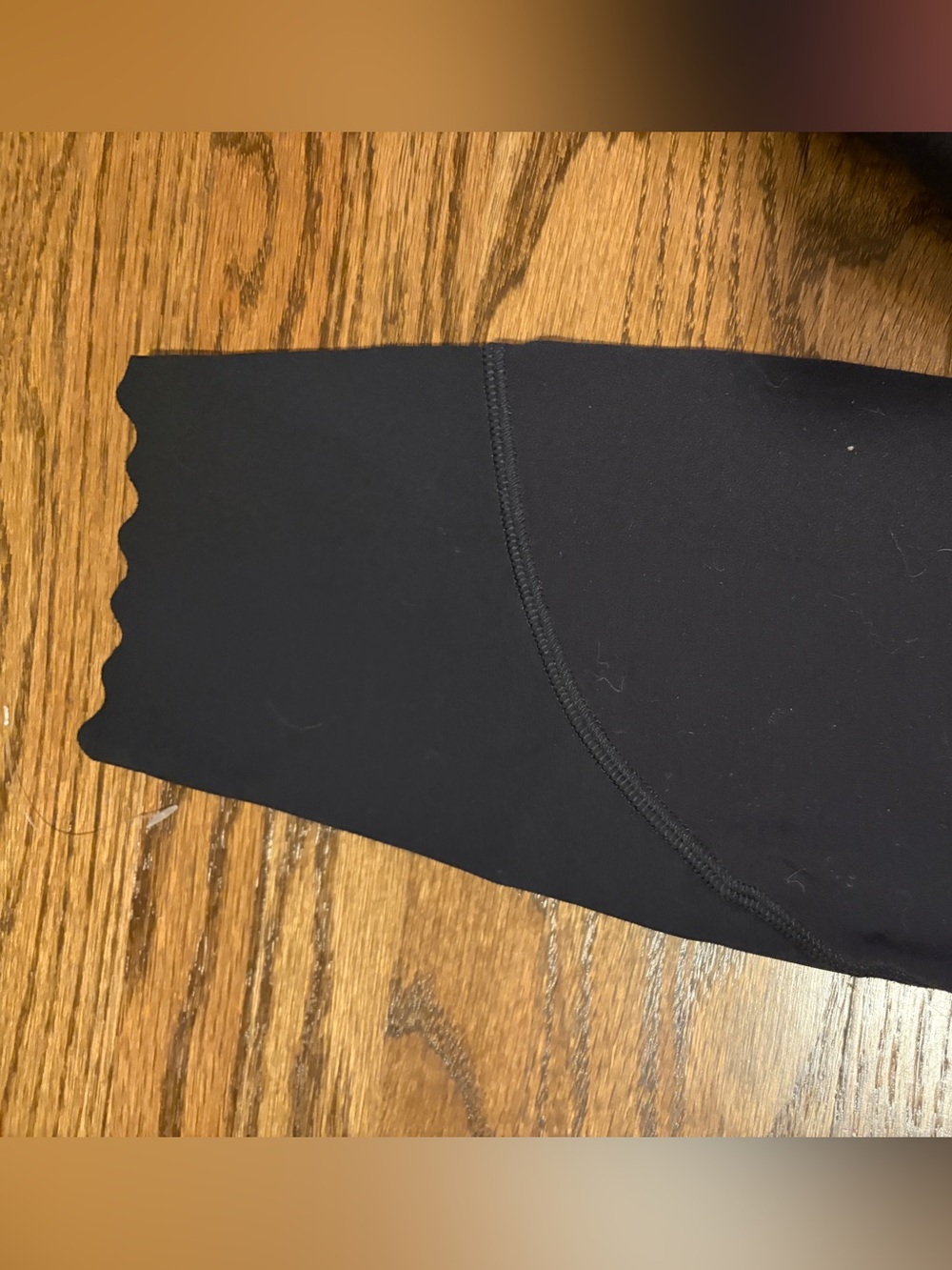 lululemon athletica Black Scalloped Waist Leggings - Picture 4 of 5